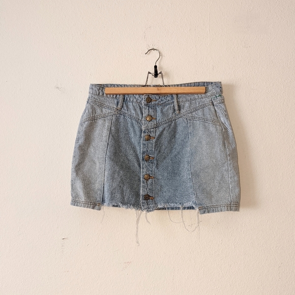 Lulu's Party Girl Two Tone Denim Mini Hi Rise Skirt - Picture 2 of 7